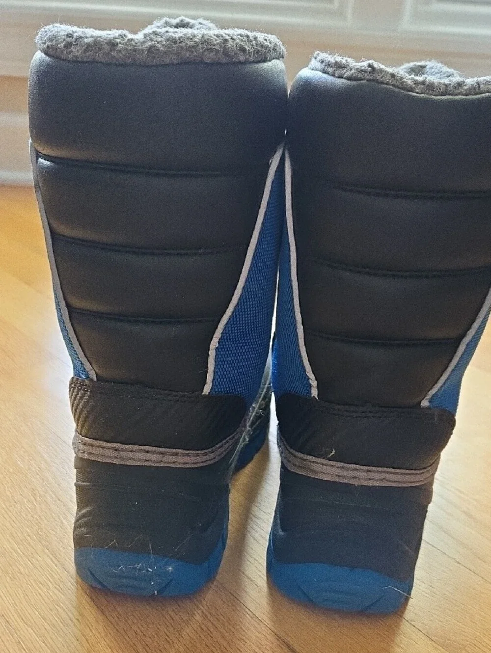 Kamik Luke 3 Kids Blue and Black Insulated Snow Boots Size 5 Big Boys